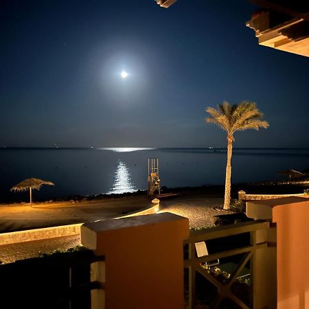 הוילה עיין סוחנה Amazing Beachfront Townhouse Chalet Ain Sokhna מראה חיצוני תמונה