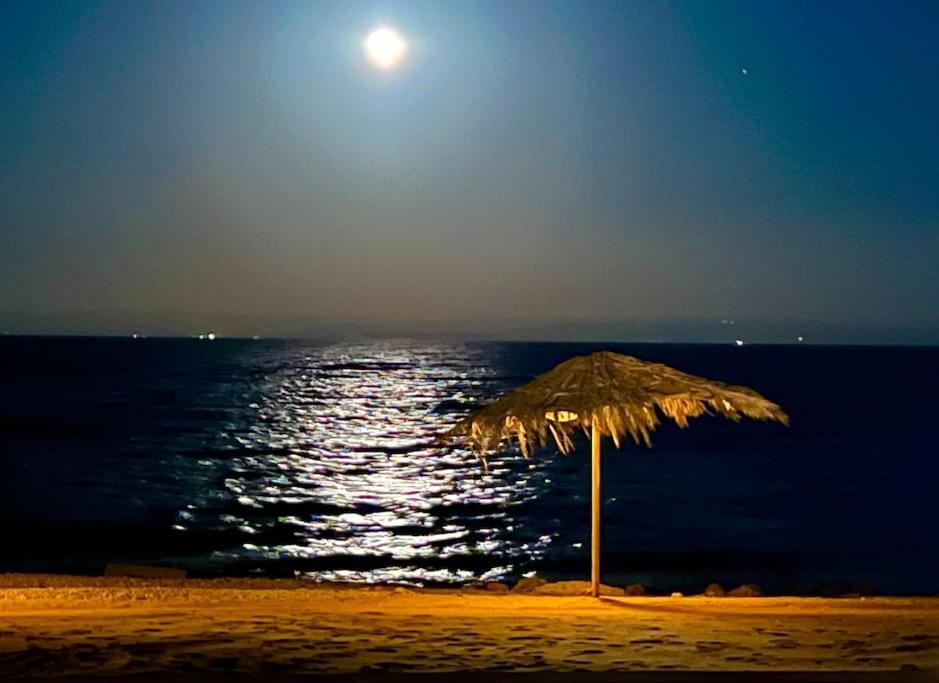 הוילה עיין סוחנה Amazing Beachfront Townhouse Chalet Ain Sokhna מראה חיצוני תמונה