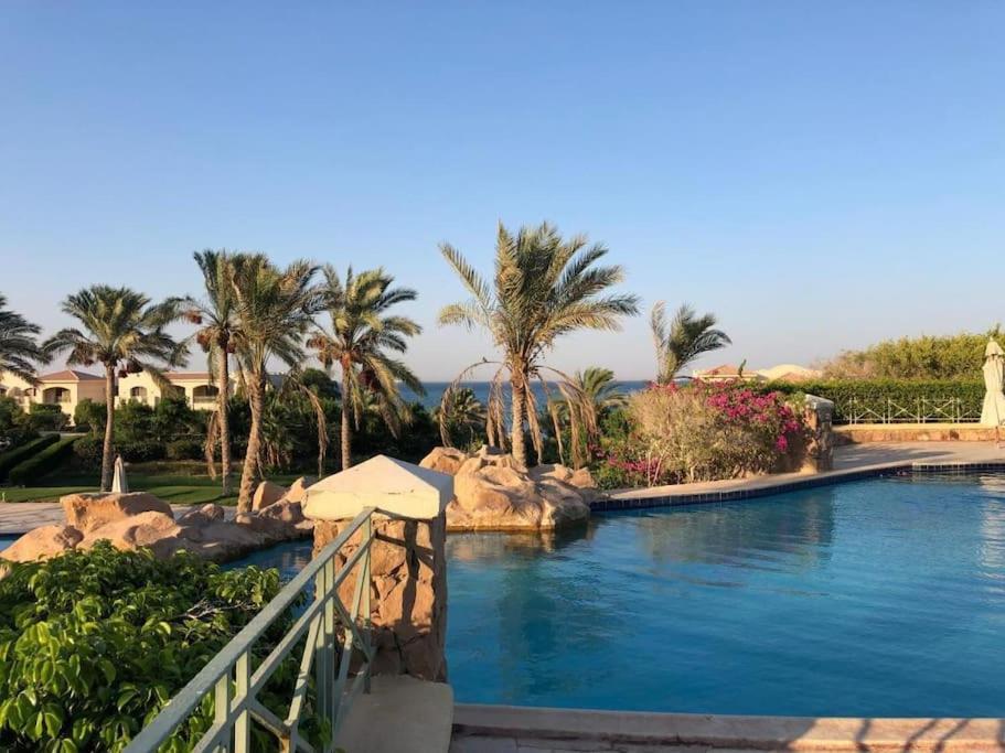 הוילה עיין סוחנה Amazing Beachfront Townhouse Chalet Ain Sokhna מראה חיצוני תמונה