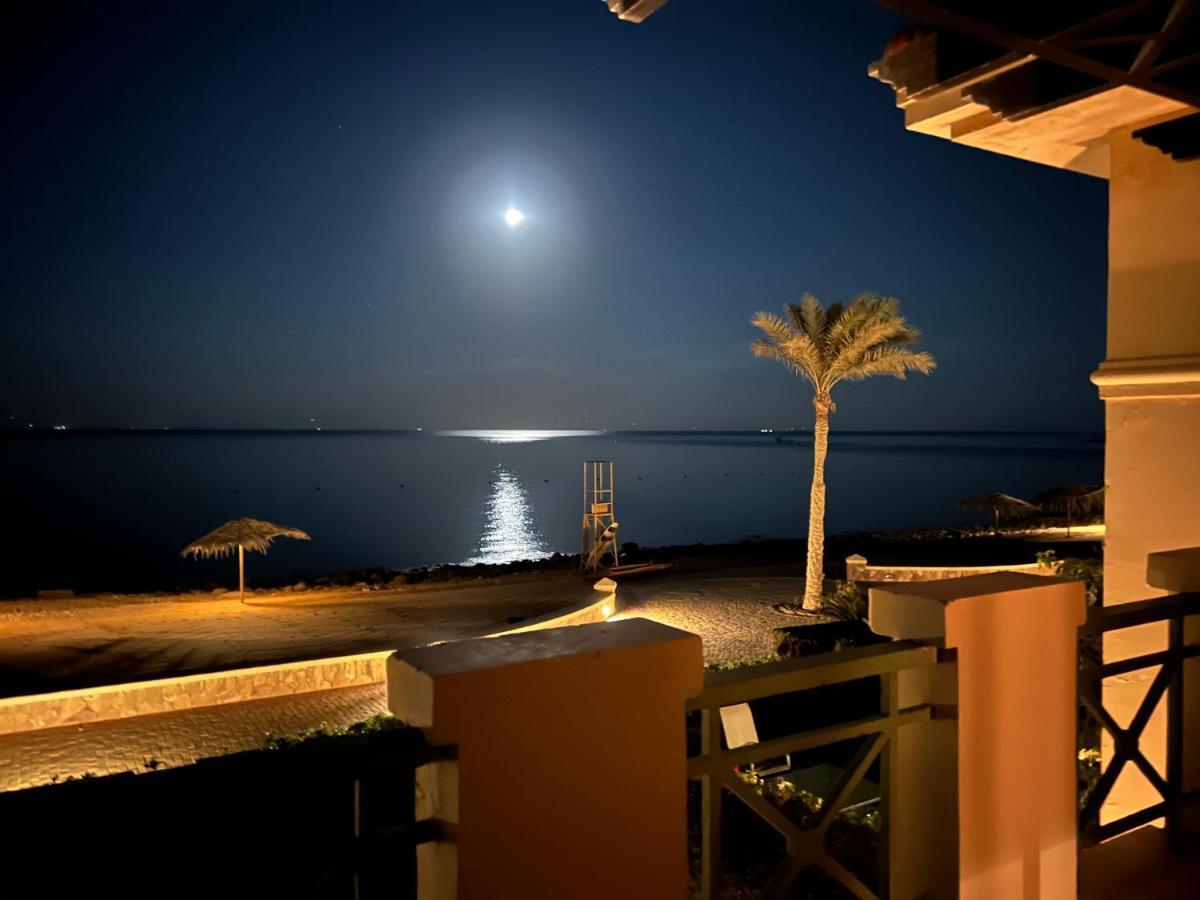 הוילה עיין סוחנה Amazing Beachfront Townhouse Chalet Ain Sokhna מראה חיצוני תמונה