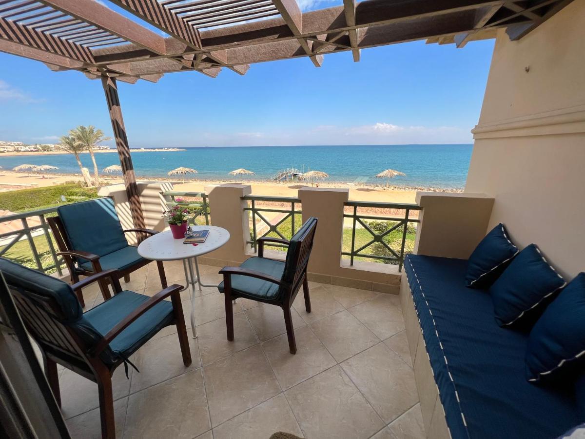 הוילה עיין סוחנה Amazing Beachfront Townhouse Chalet Ain Sokhna מראה חיצוני תמונה
