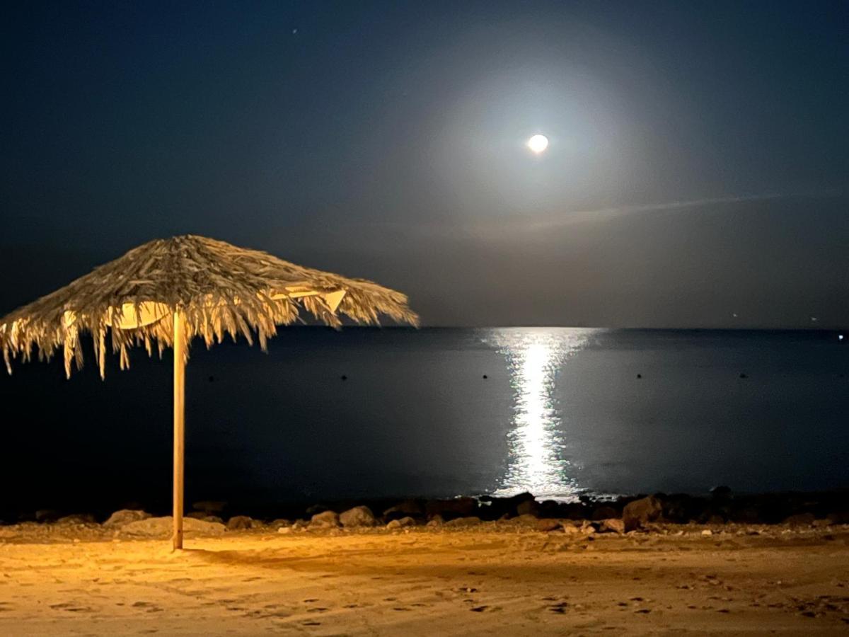 הוילה עיין סוחנה Amazing Beachfront Townhouse Chalet Ain Sokhna מראה חיצוני תמונה